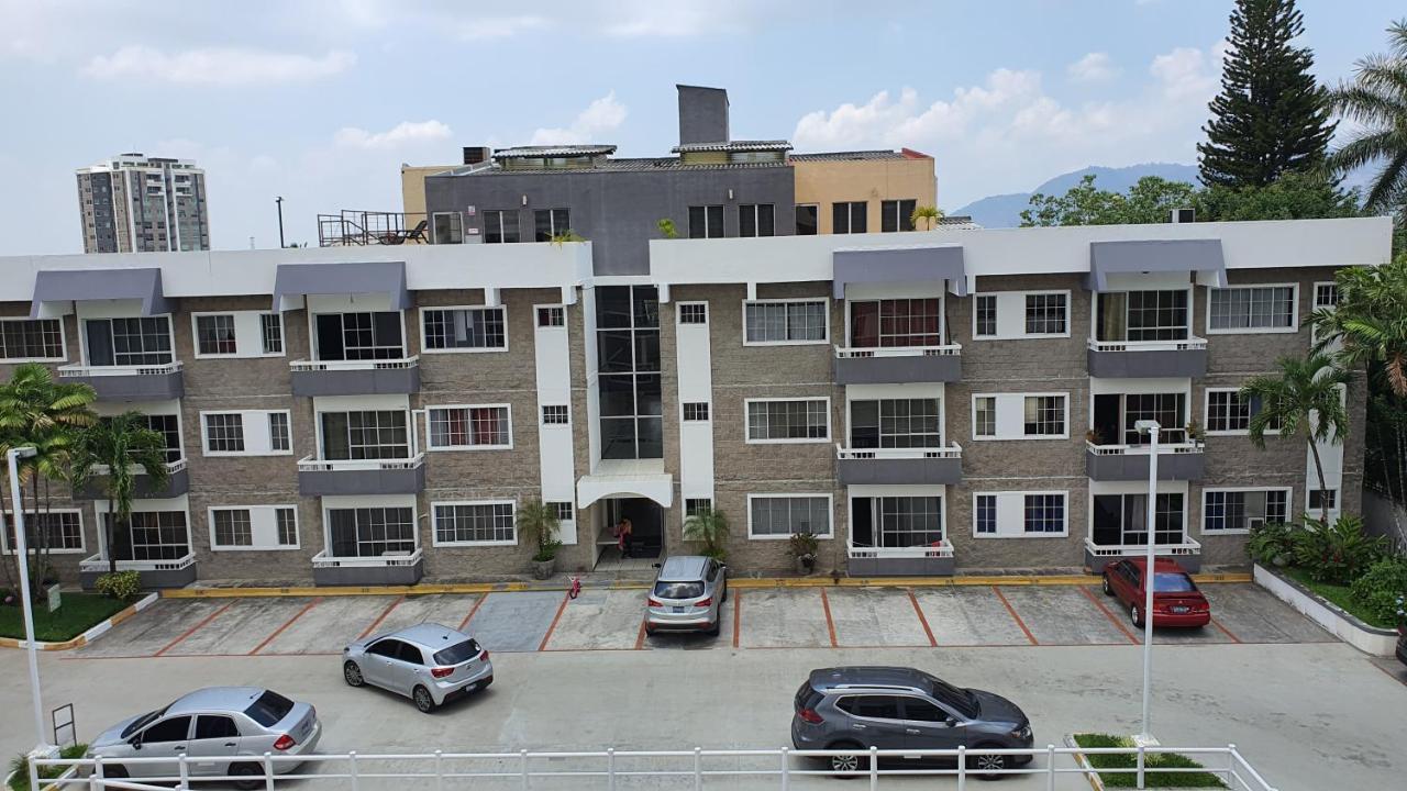 Apartament San Benito Flats Wifi 50Mg - 4 Huespedes - Parqueos San Salvador Zewnętrze zdjęcie