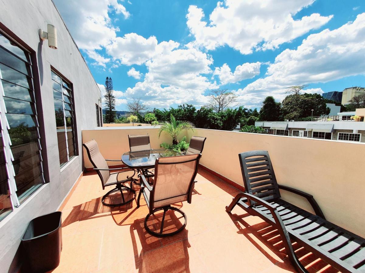 Apartament San Benito Flats Wifi 50Mg - 4 Huespedes - Parqueos San Salvador Zewnętrze zdjęcie