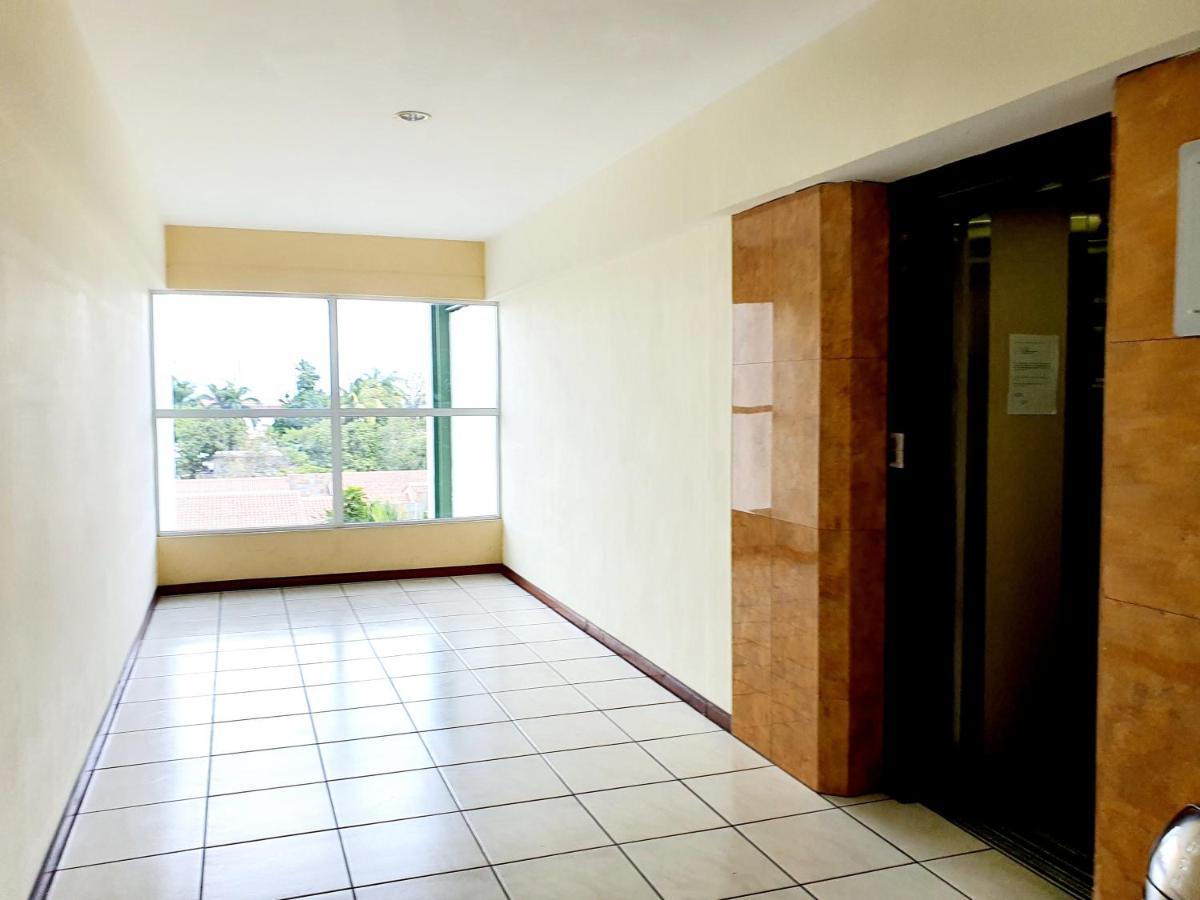 Apartament San Benito Flats Wifi 50Mg - 4 Huespedes - Parqueos San Salvador Zewnętrze zdjęcie