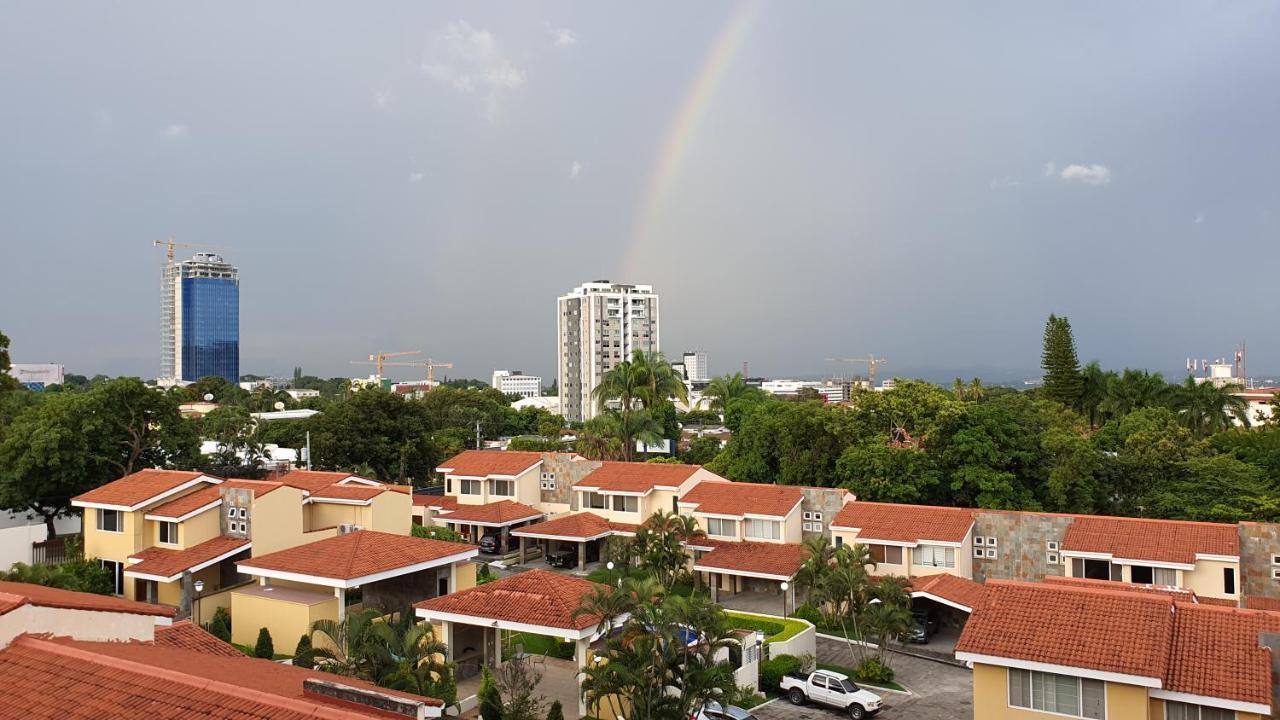 Apartament San Benito Flats Wifi 50Mg - 4 Huespedes - Parqueos San Salvador Zewnętrze zdjęcie